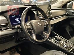 ميتسوبيشي اوتلاندر